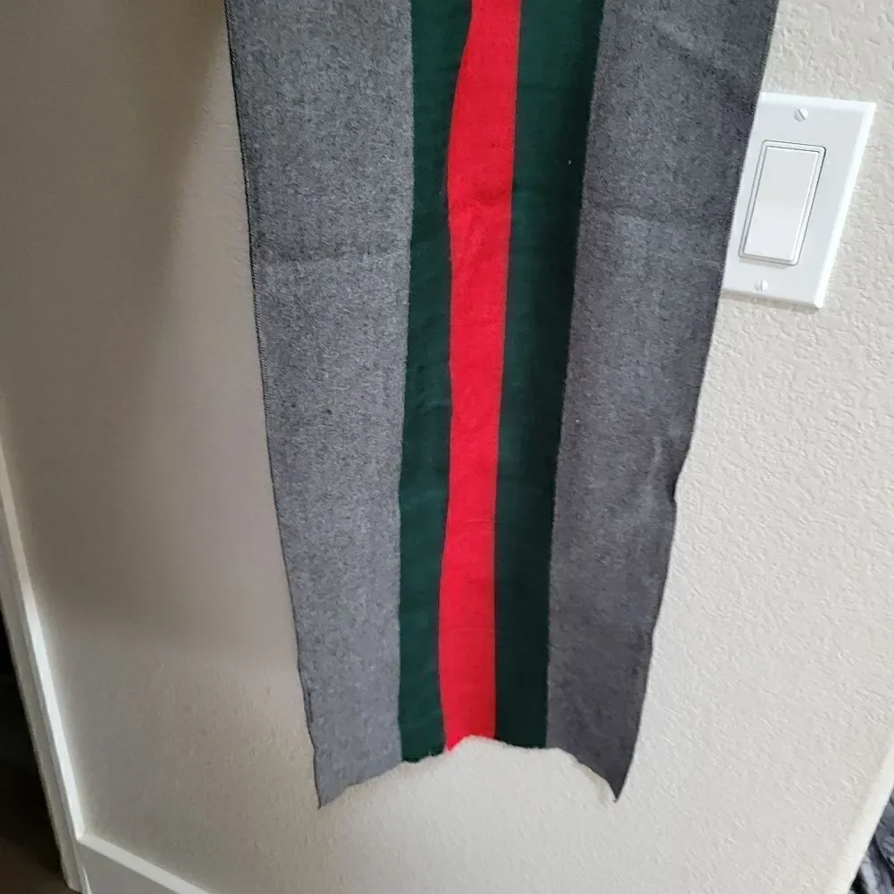 GUCCI classic crook scarf